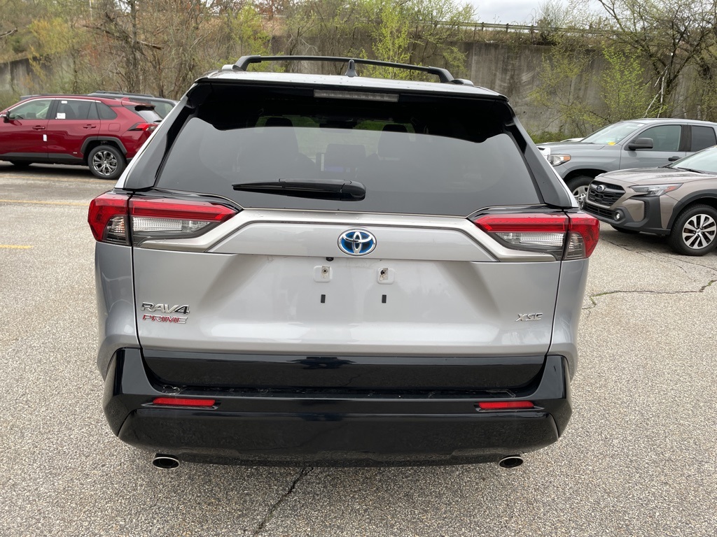 2024 Toyota RAV4 Prime XSE photo 2