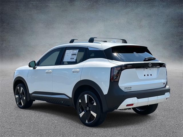 2025 Nissan Kicks SR photo 4