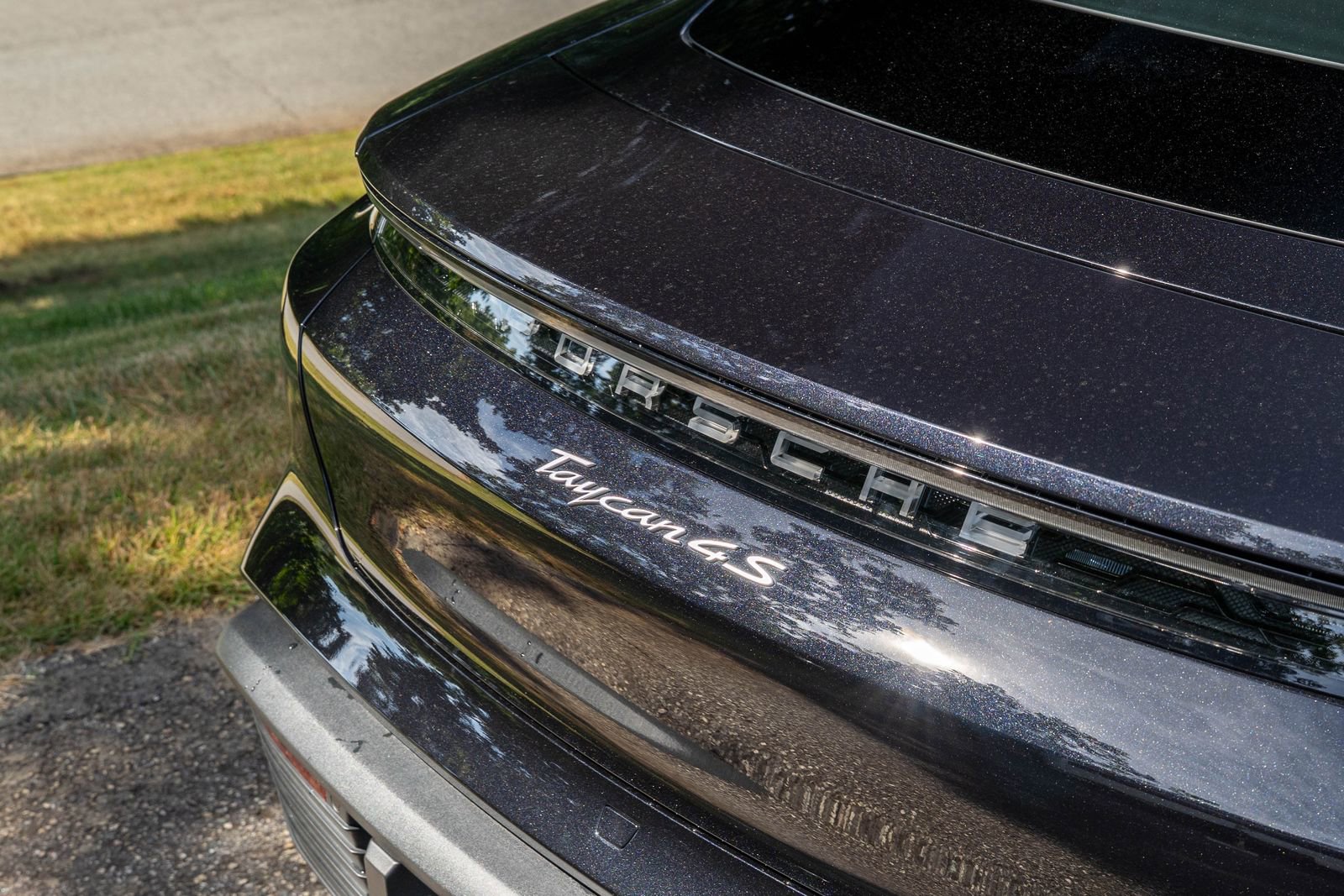2024 Porsche Taycan 4S photo 15