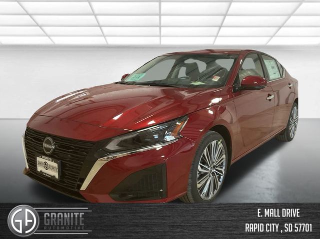 2025 Nissan Altima SL's photo