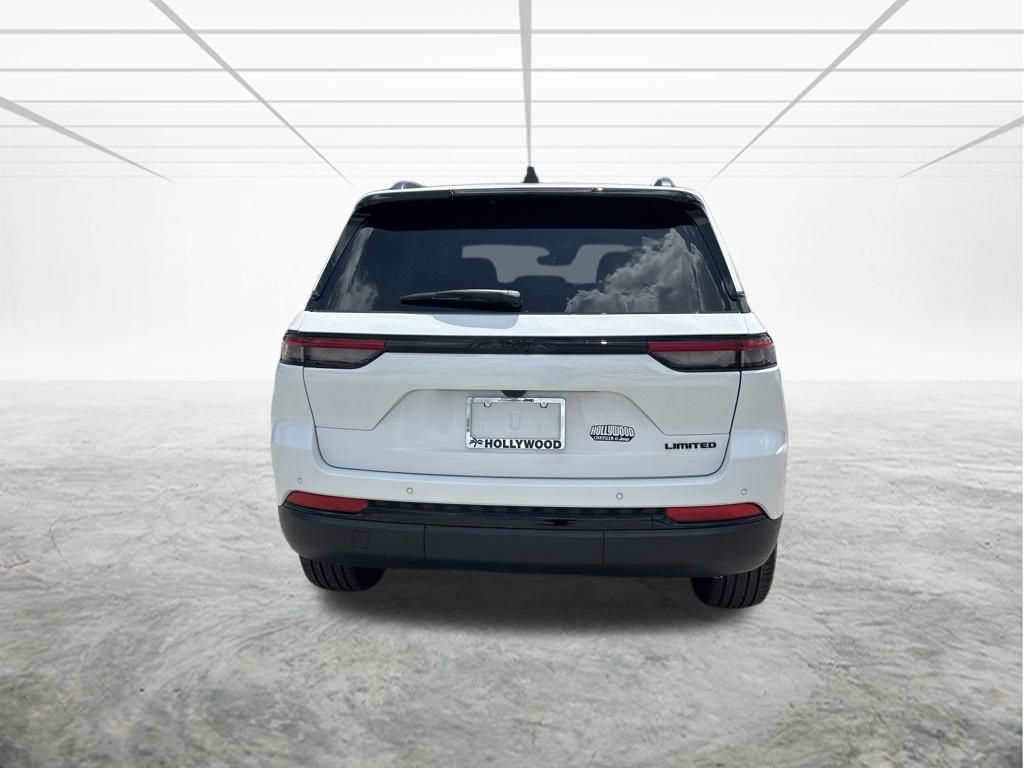 2025 Jeep Grand Cherokee Limited photo 4