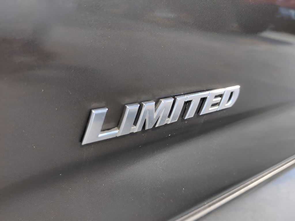 2010 Toyota RAV4 Limited photo 29