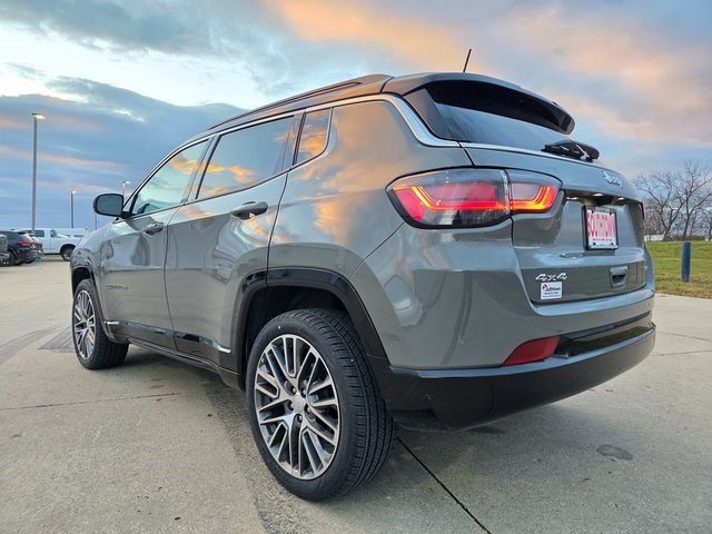 2022 Jeep Compass Limited photo 4