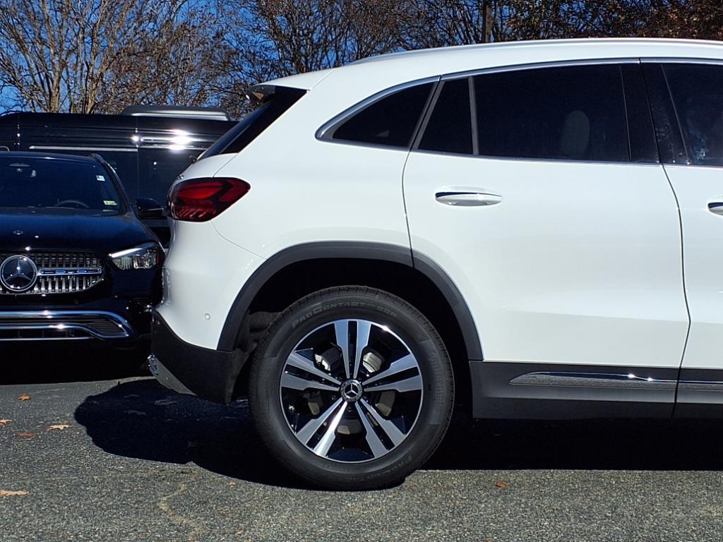 2025 Mercedes Benz GLA 250 4MATIC photo 6