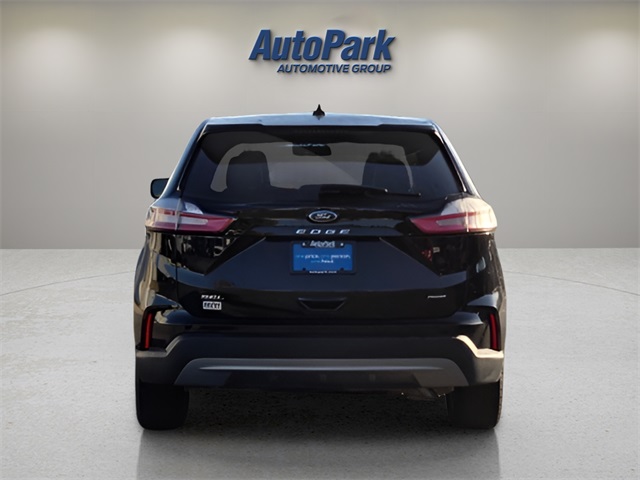 2023 Ford Edge SEL photo 4