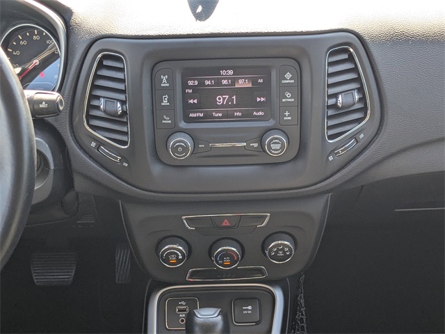 2017 Jeep Compass North Edition Latitude photo 18