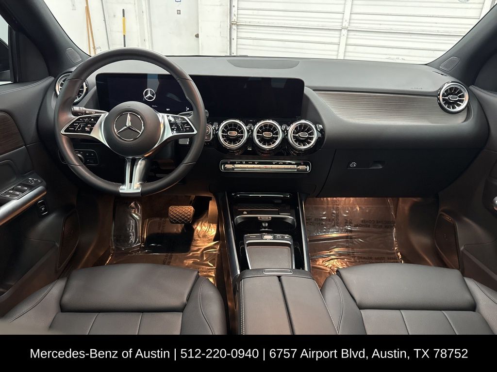 2025 Mercedes Benz GLA 250 photo 16