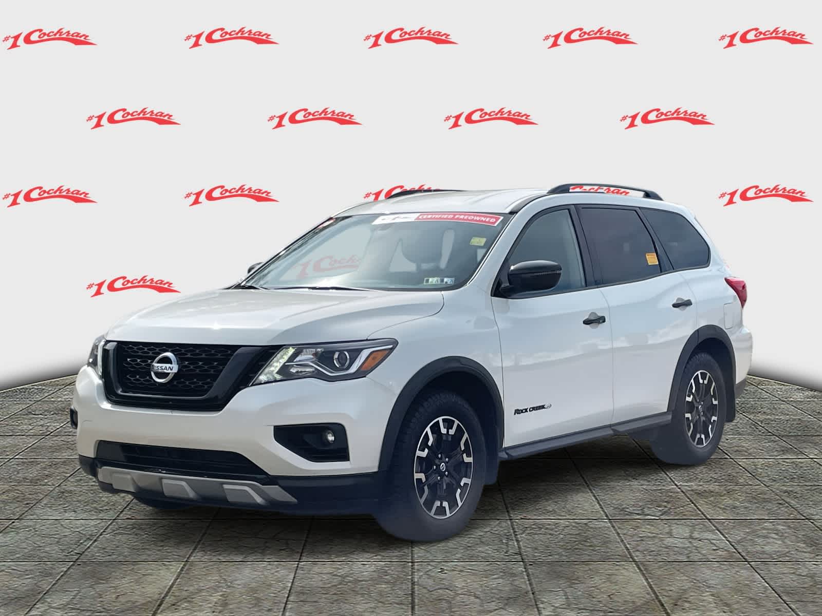 2020 Nissan Pathfinder SV photo 3