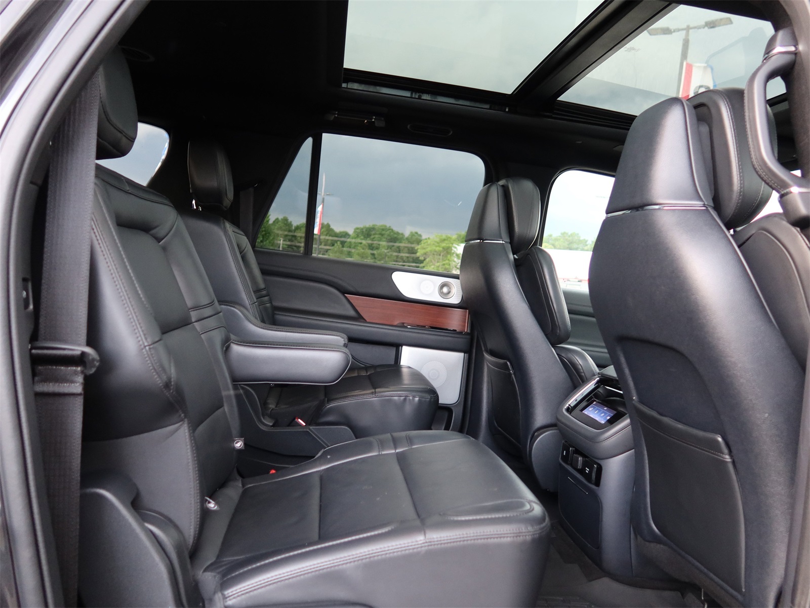 2023 Lincoln Navigator L Reserve photo 11