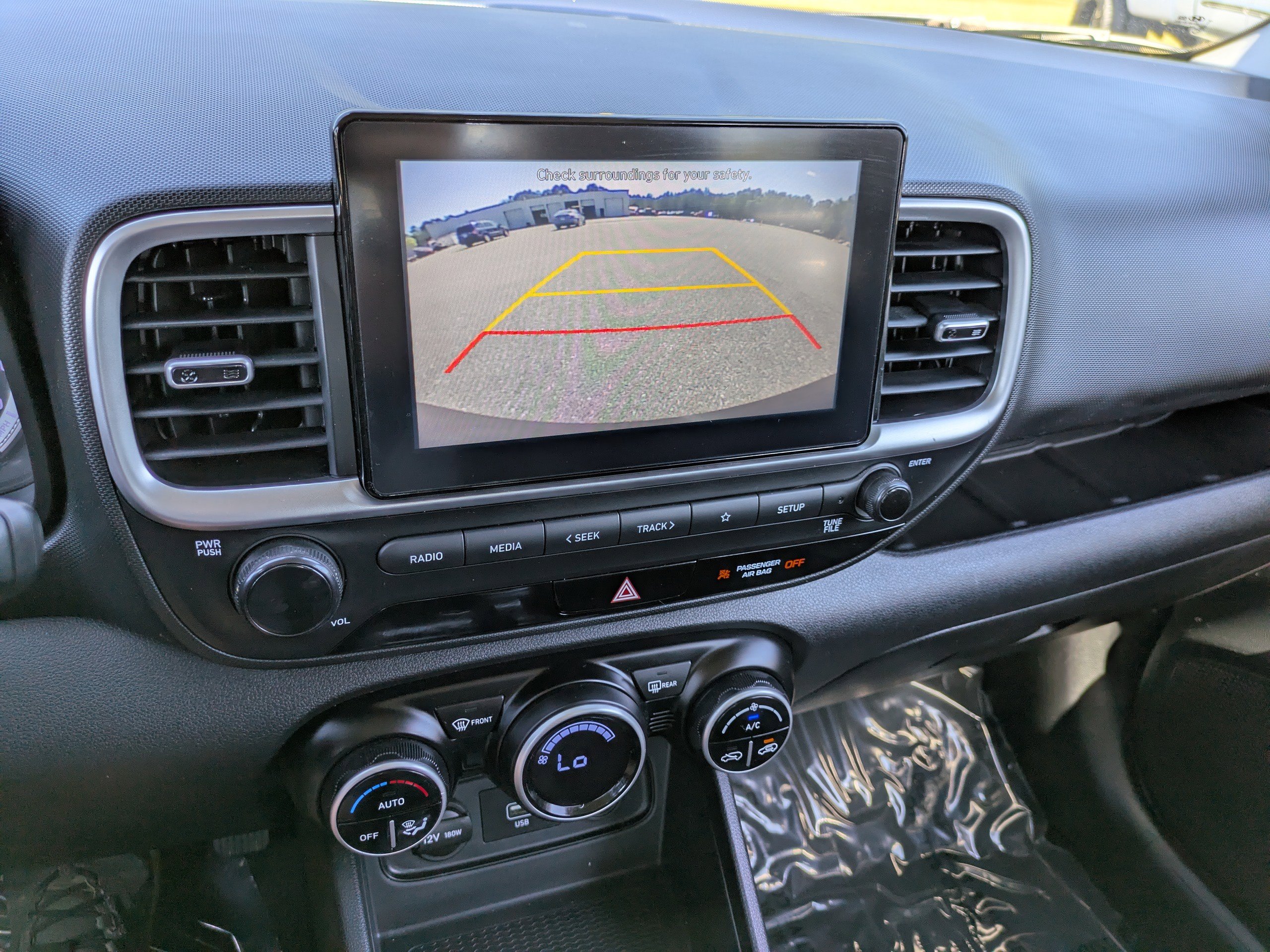 2020 Hyundai Venue SEL photo 19