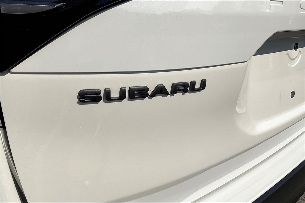 2025 Subaru Forester Base photo 29