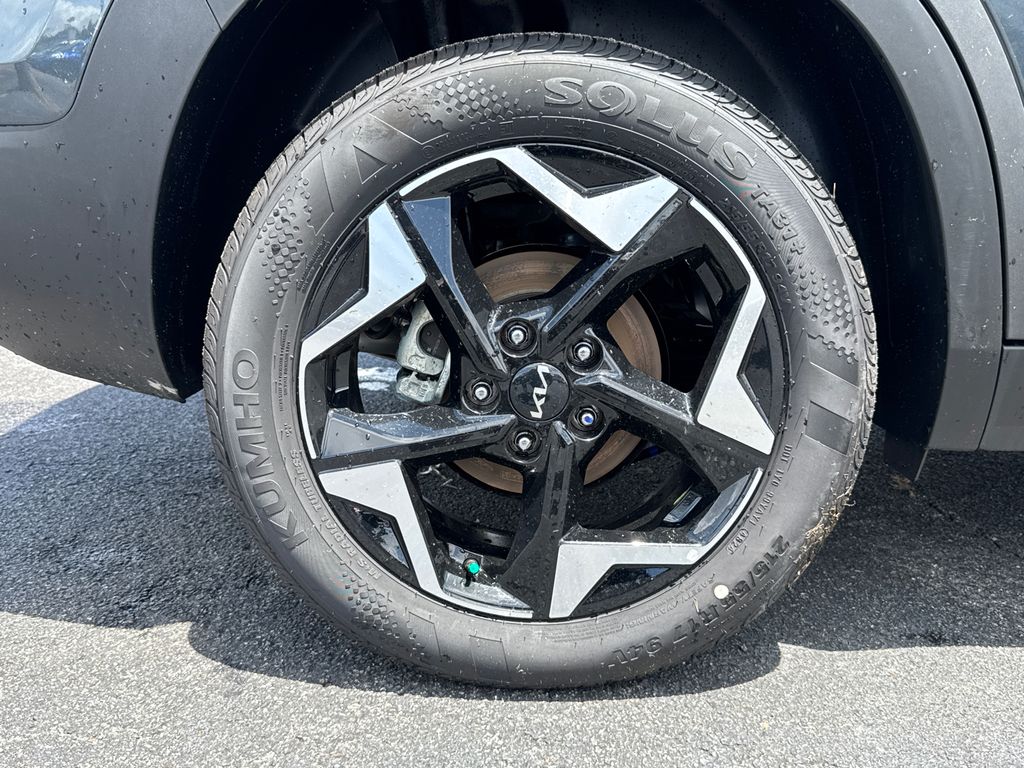 2025 Kia Seltos S photo 14