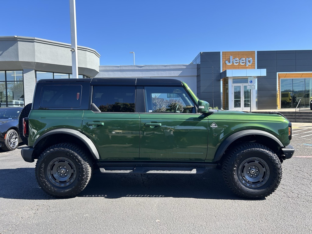 2024 Ford Bronco Outer Banks photo 4