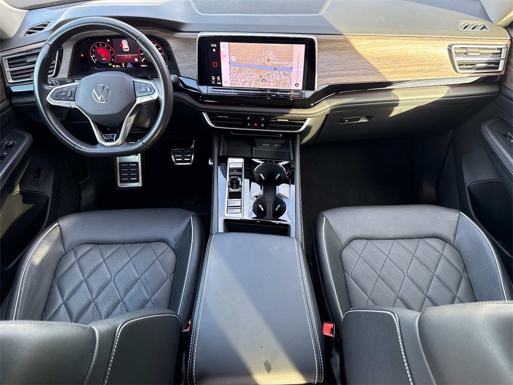2024 Volkswagen Atlas SEL Premium R-Line photo 16