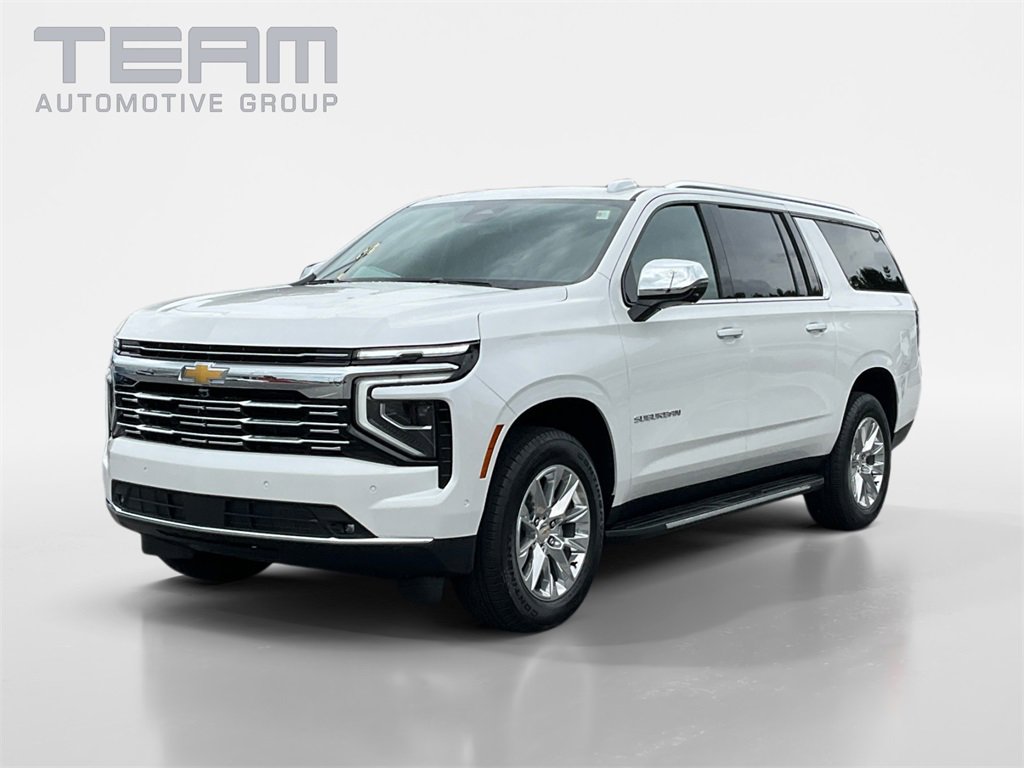 2025 Chevrolet Suburban Premier photo 3