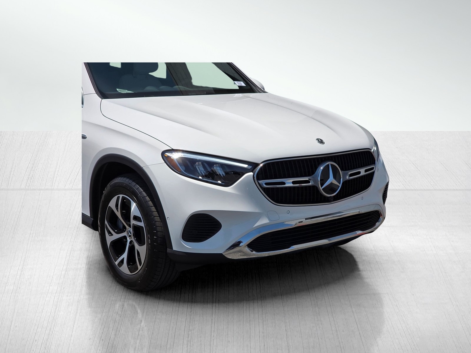 2025 Mercedes Benz GLC 350e 4MATIC photo 2