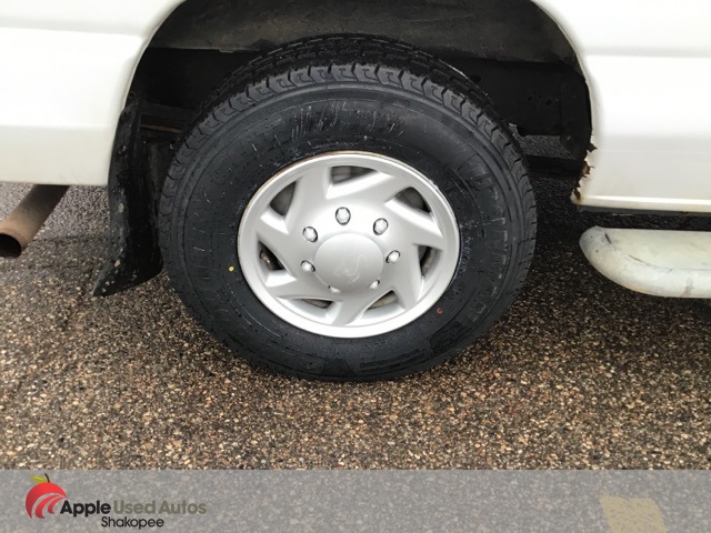 2013 Ford E-250 photo 15