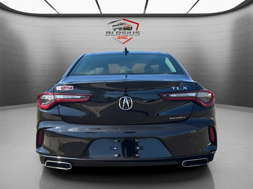 2023 Acura TLX SH-AWD Advance photo 4