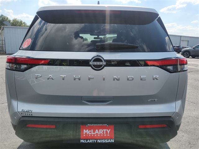 2025 Nissan Pathfinder S photo 4