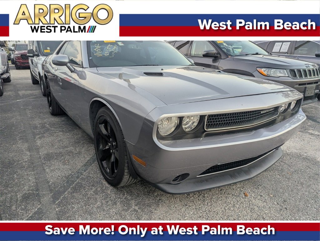 2013 Dodge Challenger SXT