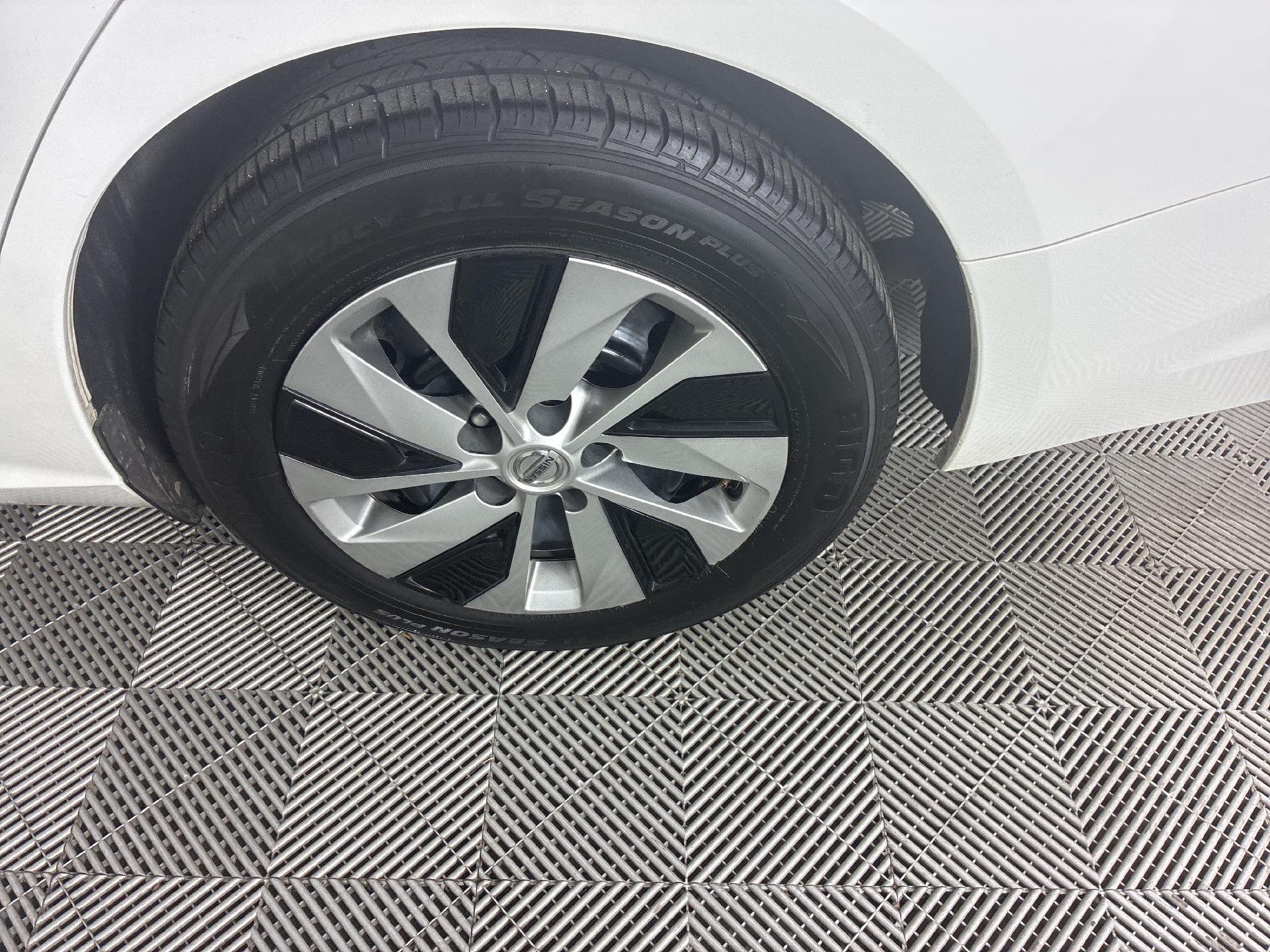 2020 Nissan Altima 2.5 S photo 8