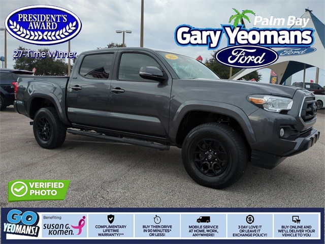 2022 Toyota Tacoma SR5's photo