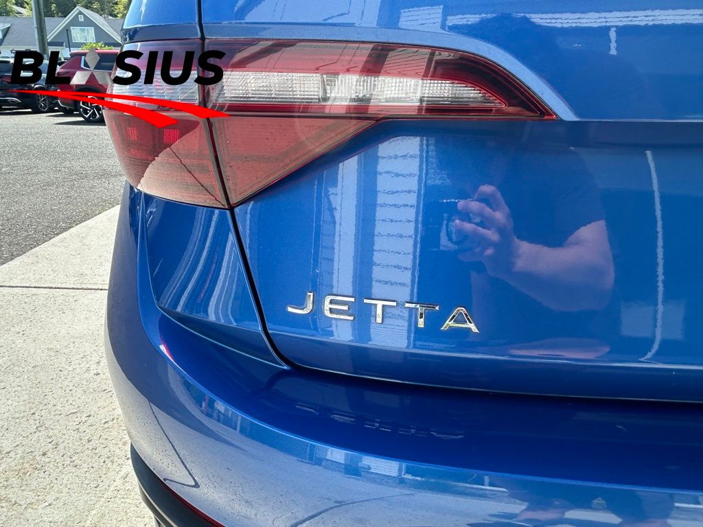 2024 Volkswagen Jetta 1.5T S photo 3