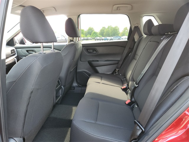 2026 Nissan Rogue S photo 5