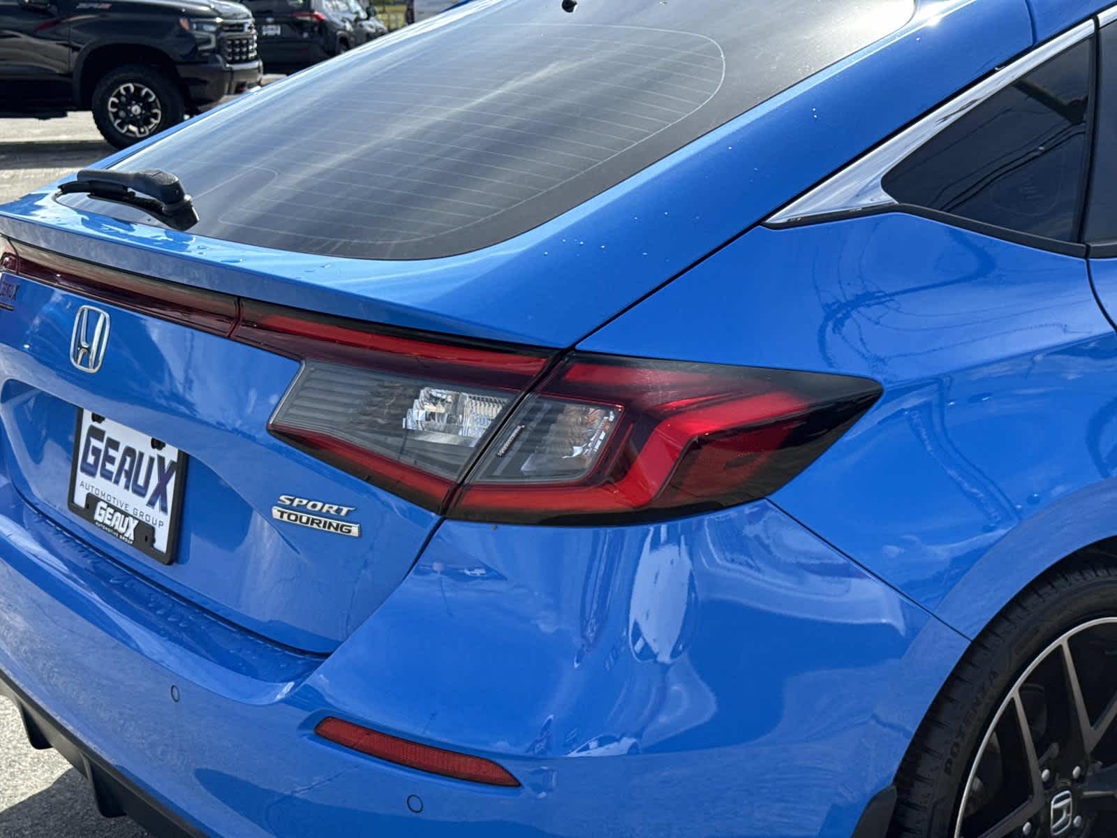 2022 Honda Civic Hatchback Sport Touring photo 11