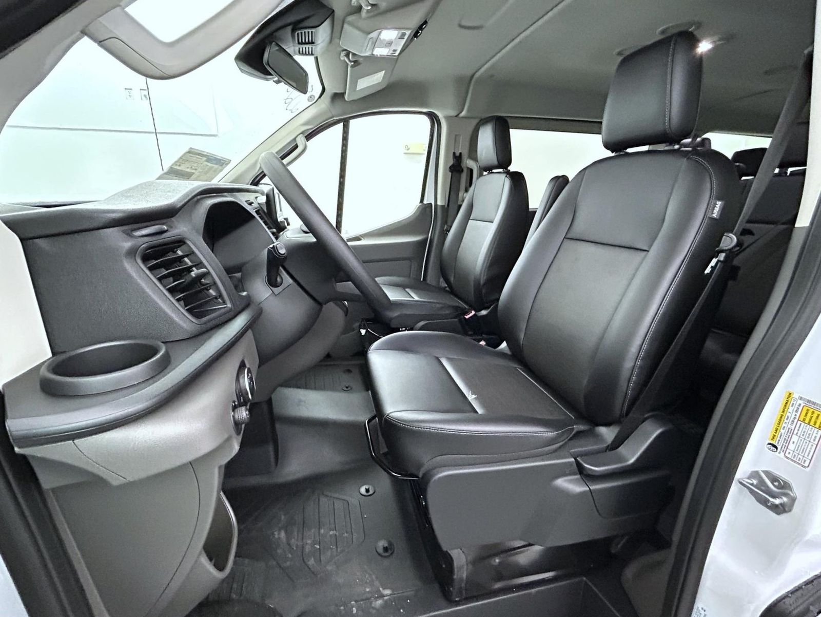 2025 Ford Transit photo 9