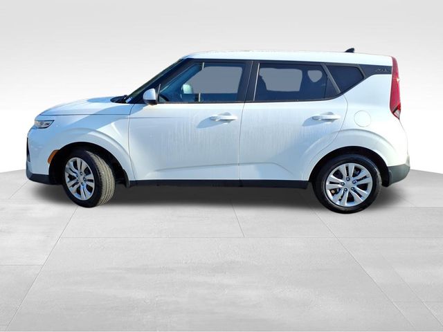 2022 Kia Soul LX photo 3