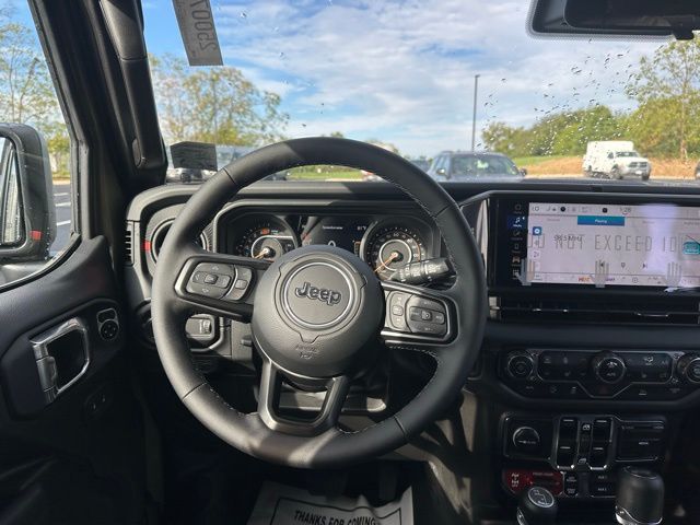 2025 Jeep Wrangler Rubicon photo 19