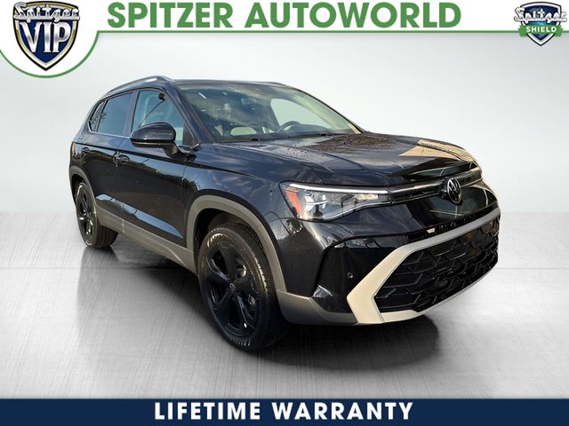 2025 Volkswagen Taos SEL's photo