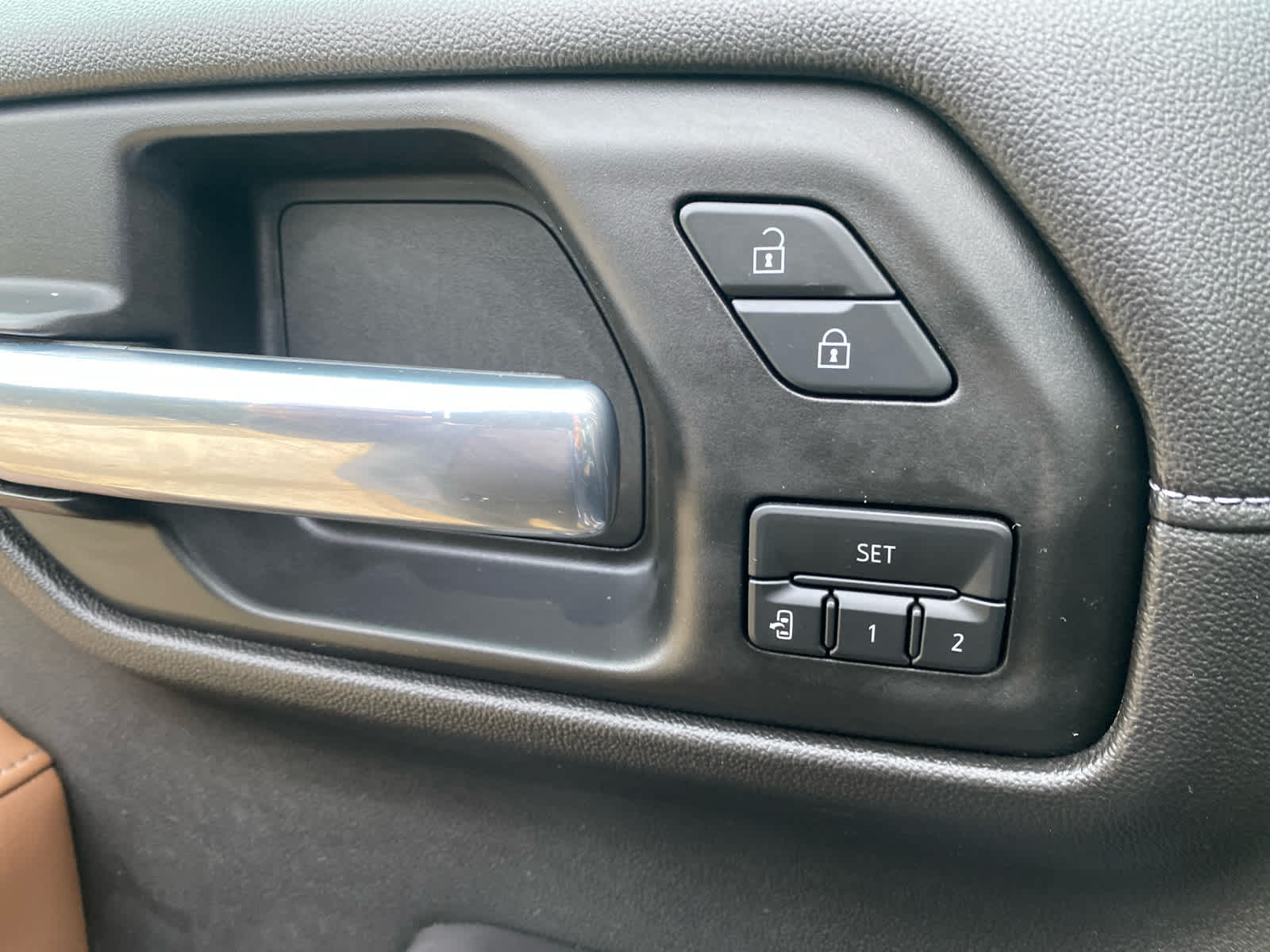 2019 Chevrolet Silverado 1500 High Country photo 8