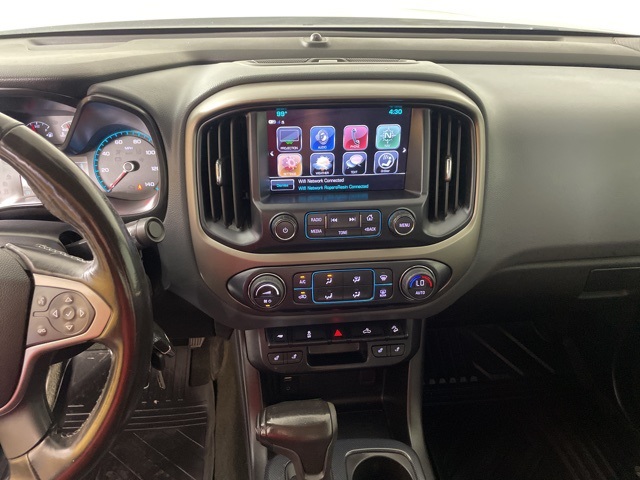 2017 Chevrolet Colorado Z71 photo 23