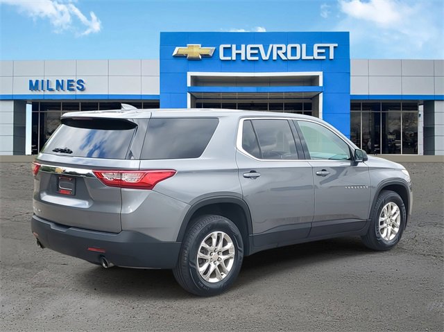 2021 Chevrolet Traverse LS photo 4