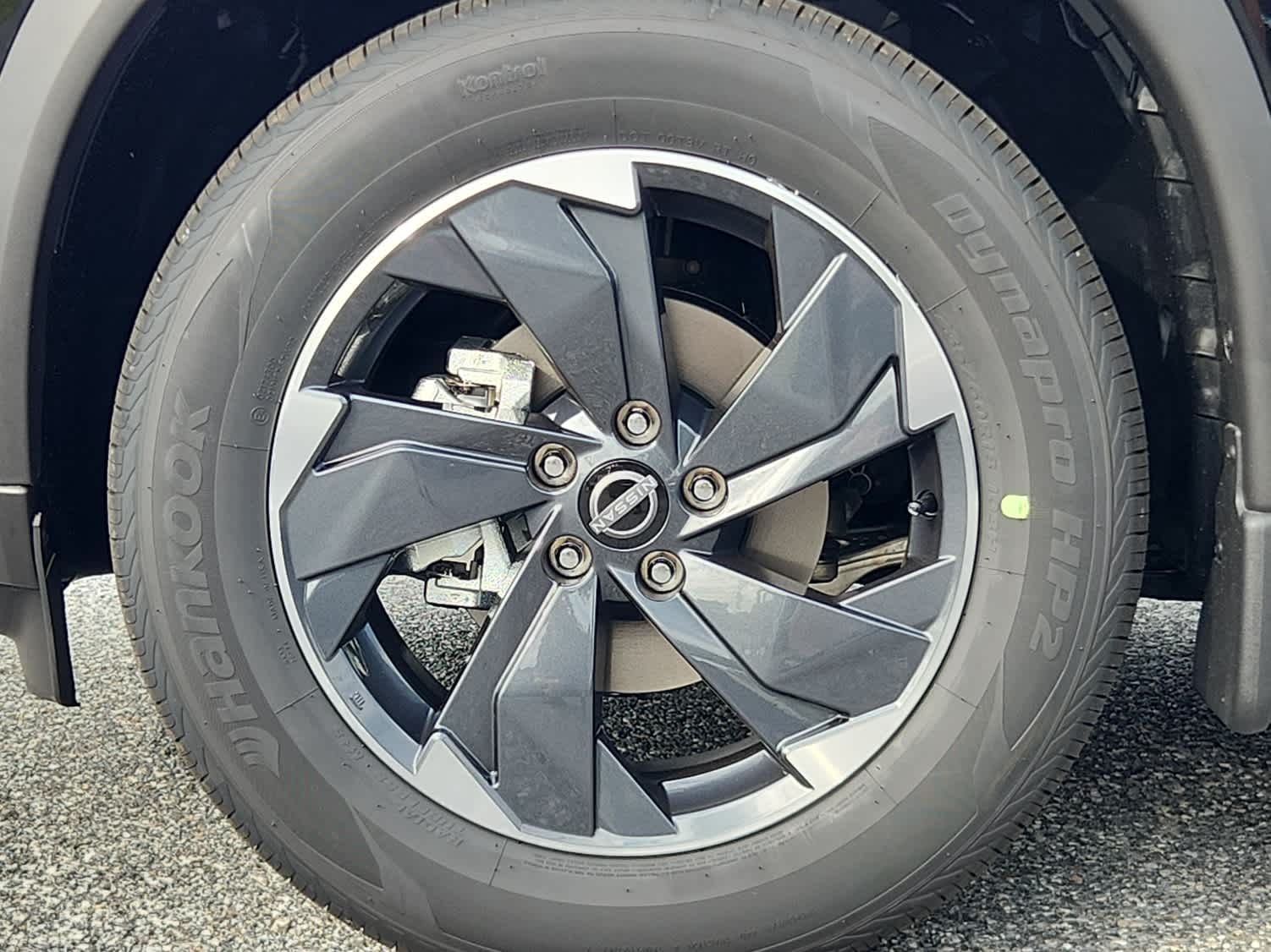 2026 Nissan Rogue SV photo 5