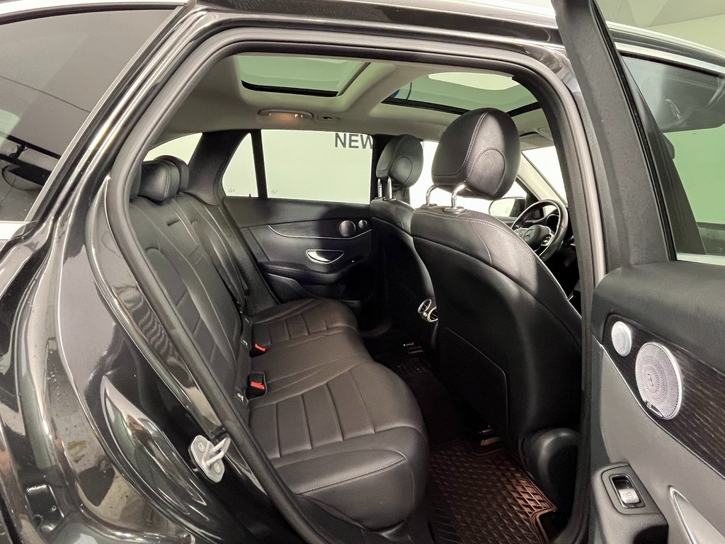 2021 Mercedes Benz GLC 300 4MATIC photo 17