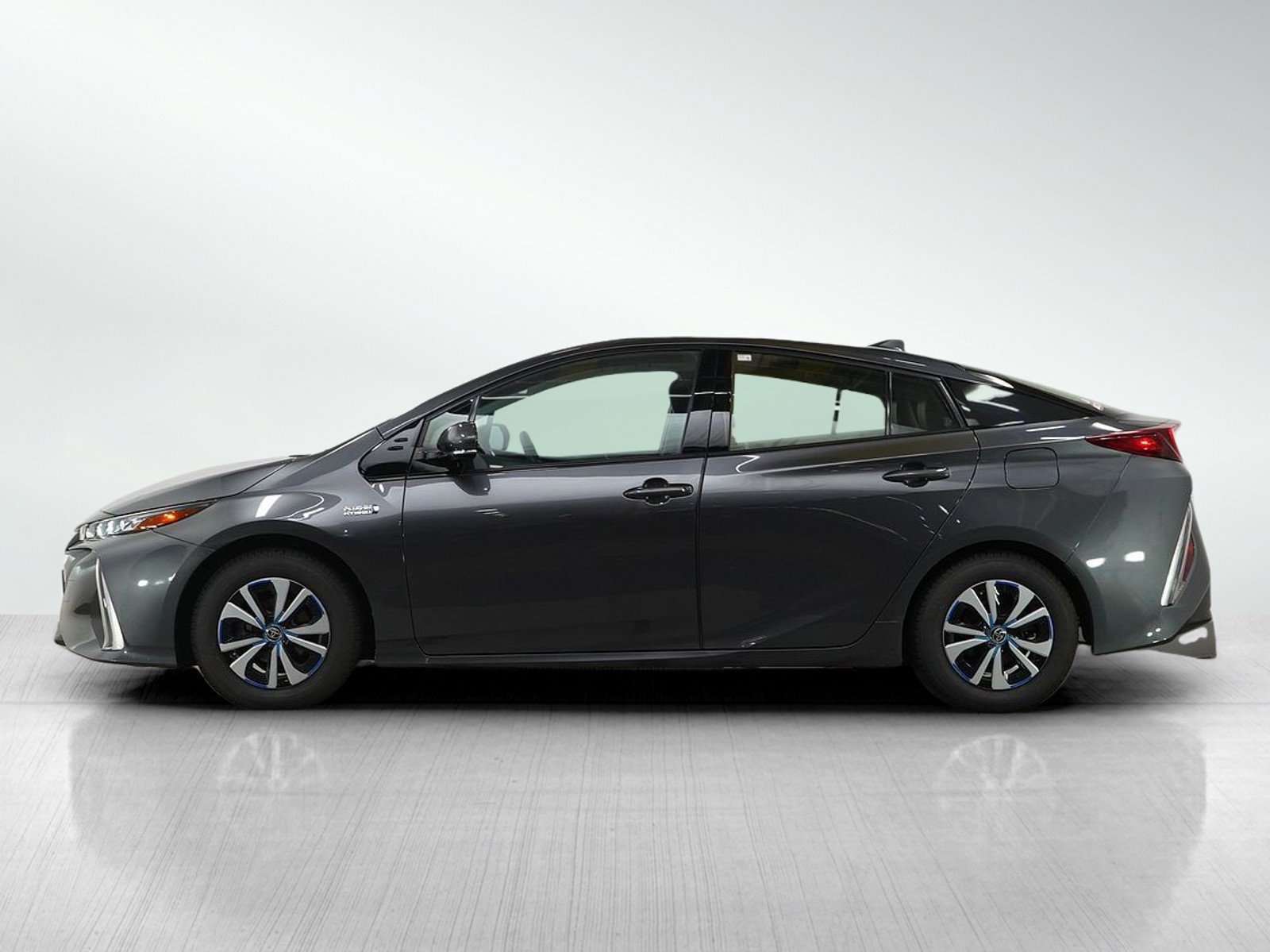 Used 2017 Toyota Prius Prime Premium with VIN JTDKARFP6H3052533 for sale in Burnsville, Minnesota