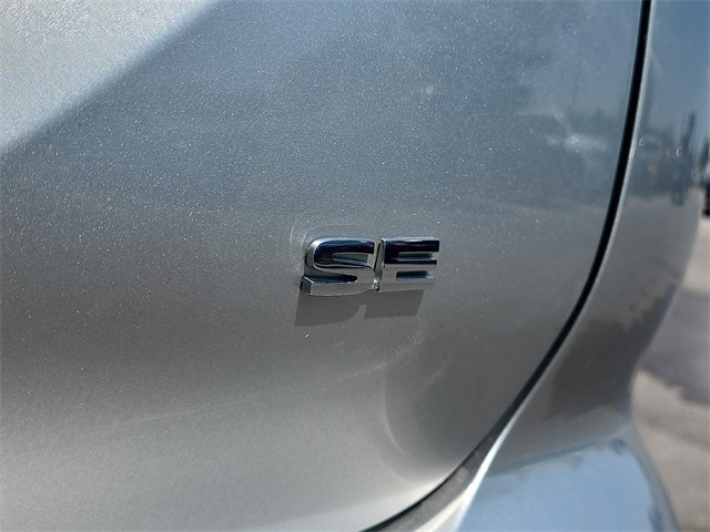 2022 Mitsubishi Outlander SE photo 4