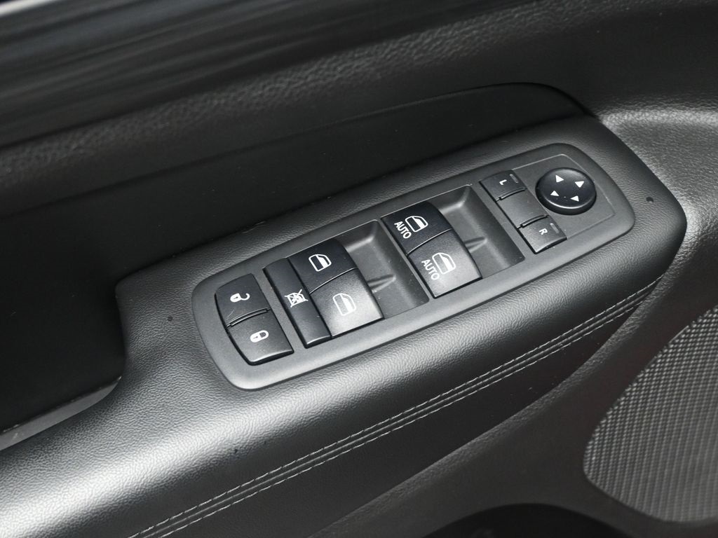 2019 Jeep Grand Cherokee Altitude photo 15