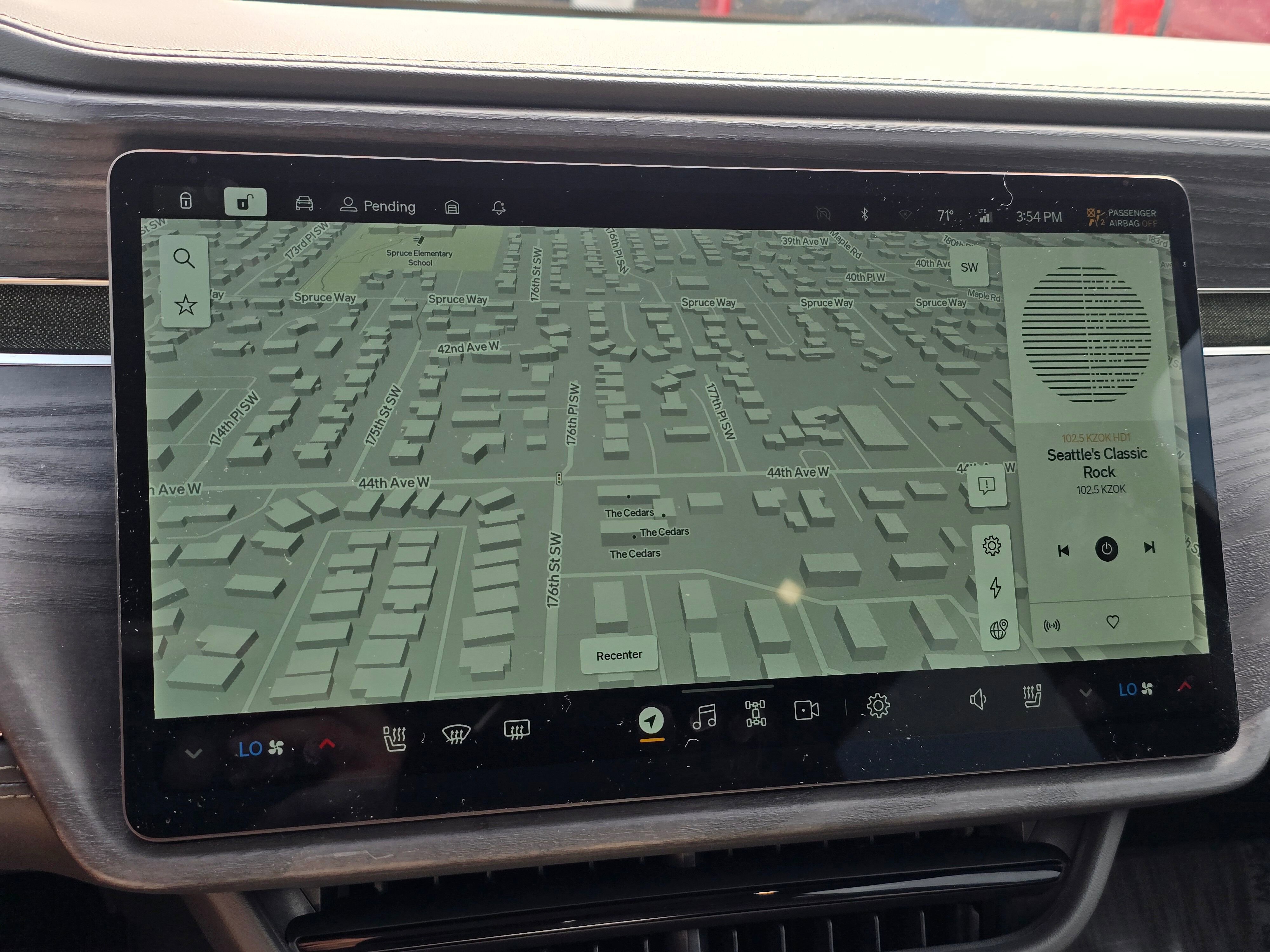 2023 Rivian R1S Adventure photo 10