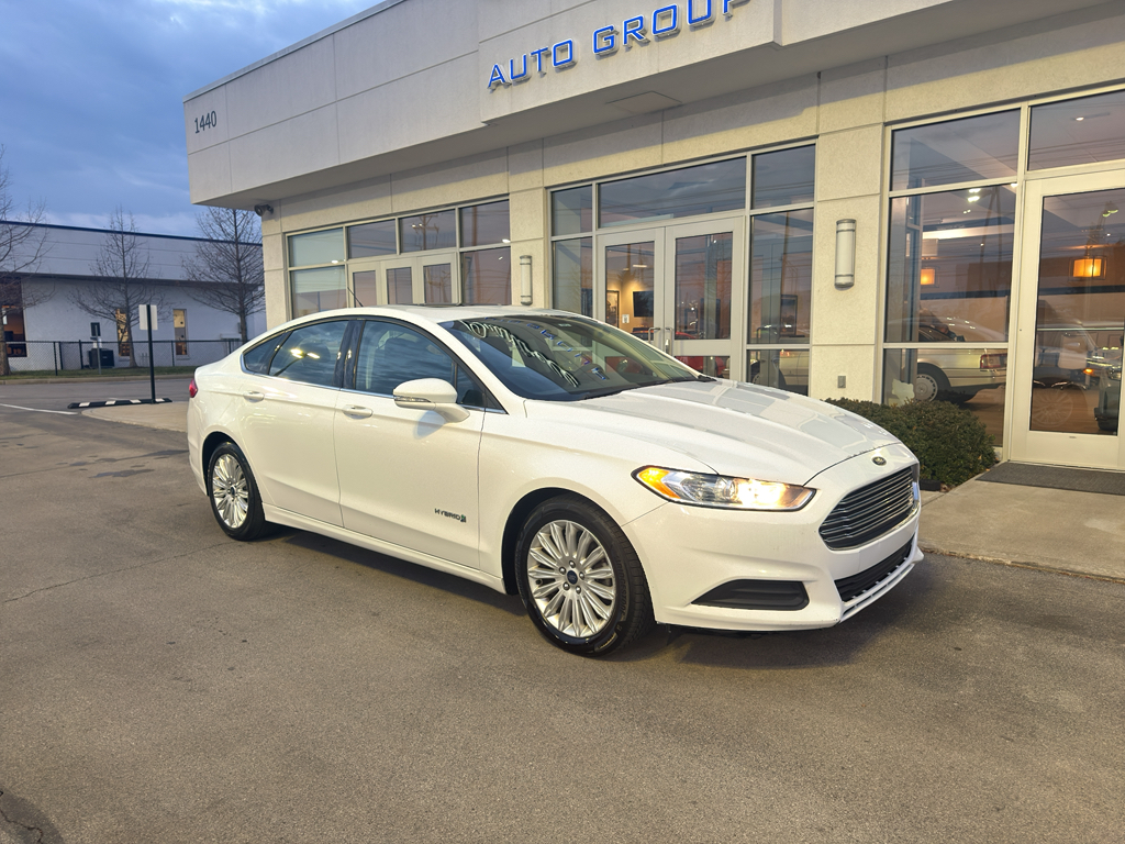 2015 Ford Fusion Hybrid SE