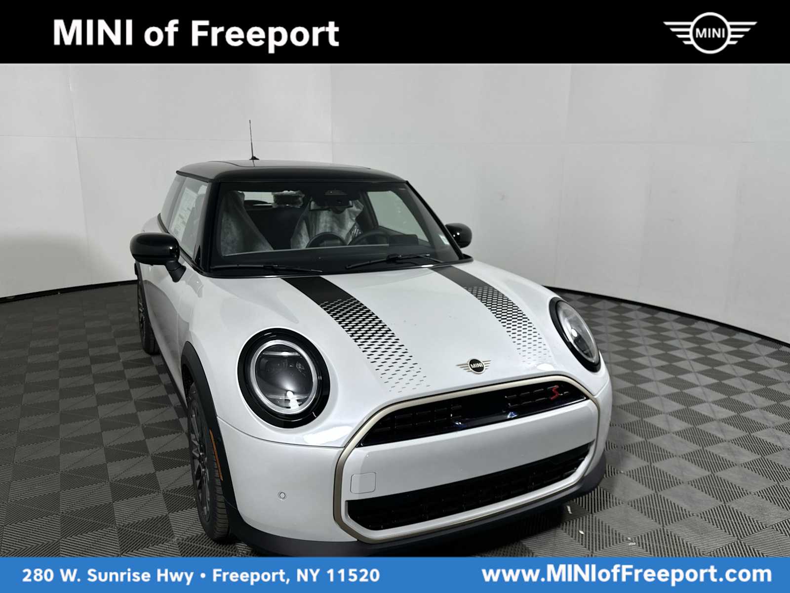 2026 MINI Hardtop 2 Door S's photo