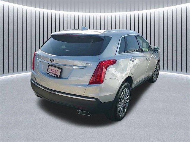 2017 Cadillac XT5 Premium Luxury photo 3