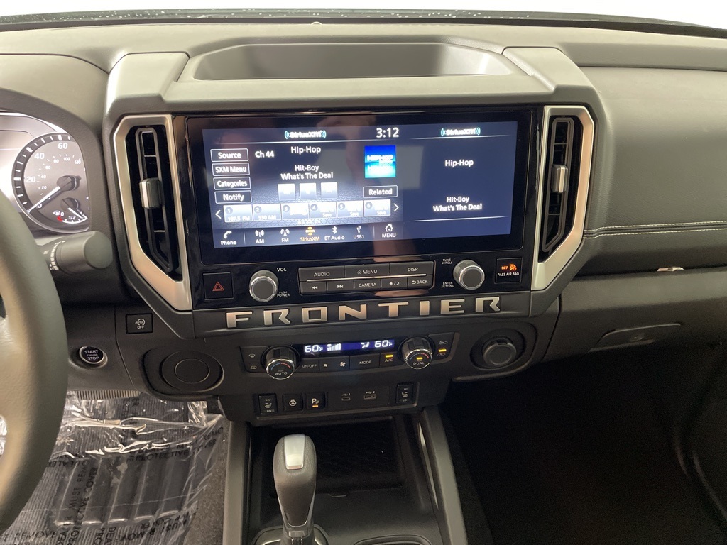 2025 Nissan Frontier King Cab SV photo 24