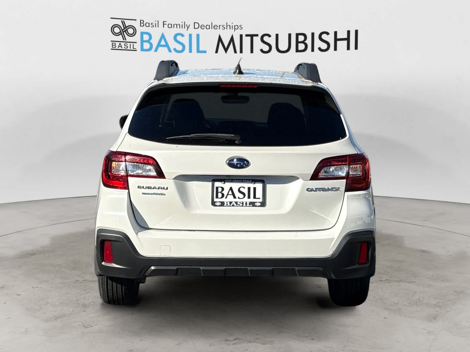 2018 Subaru Outback 2.5i Premium photo 3