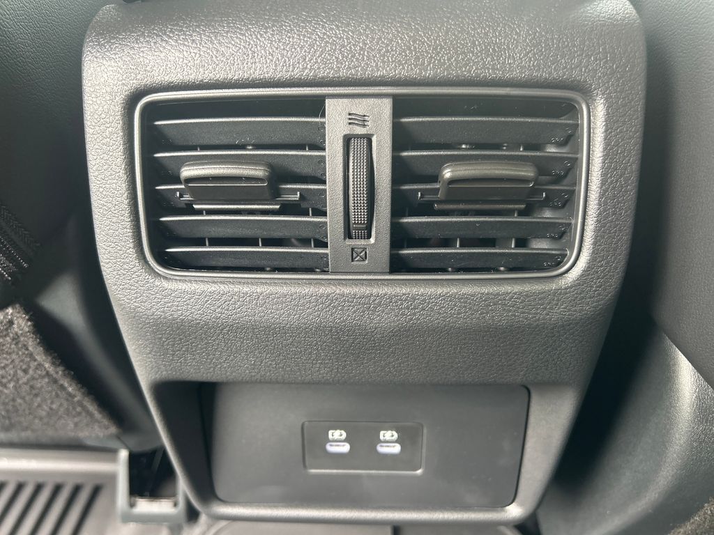2026 Nissan Rogue SV photo 19
