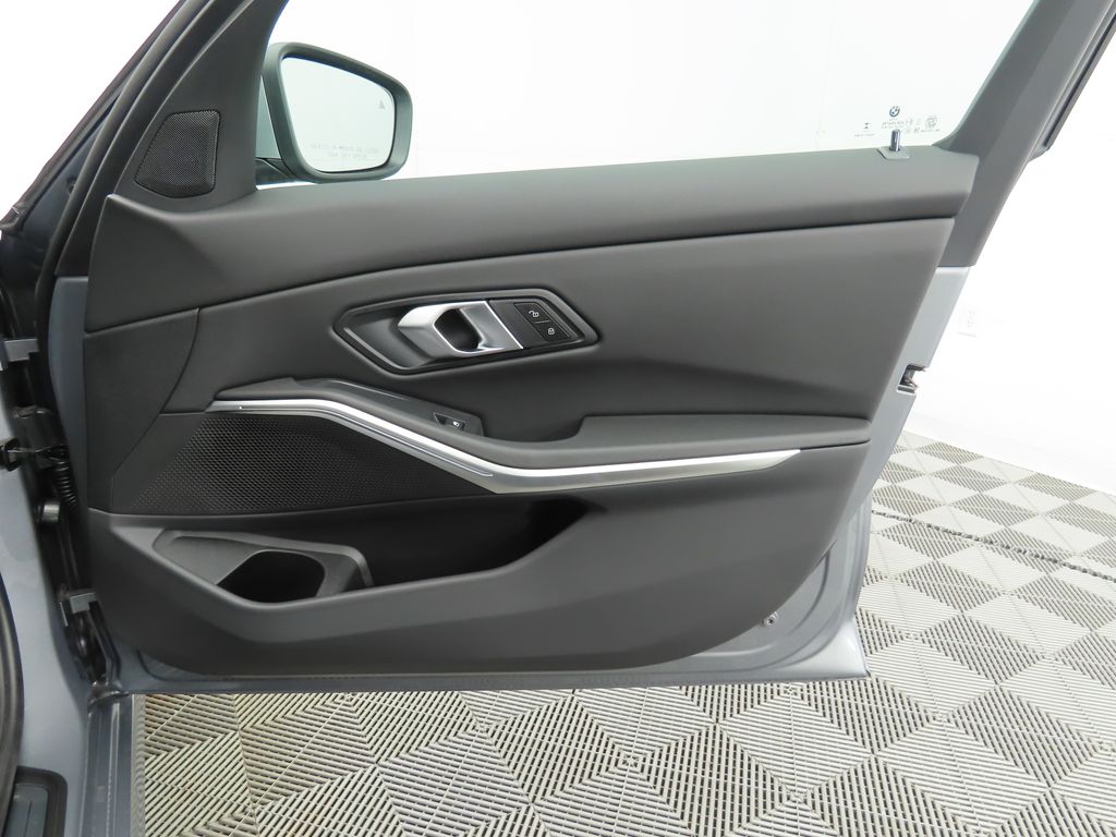 2025 Bmw 330i photo 26