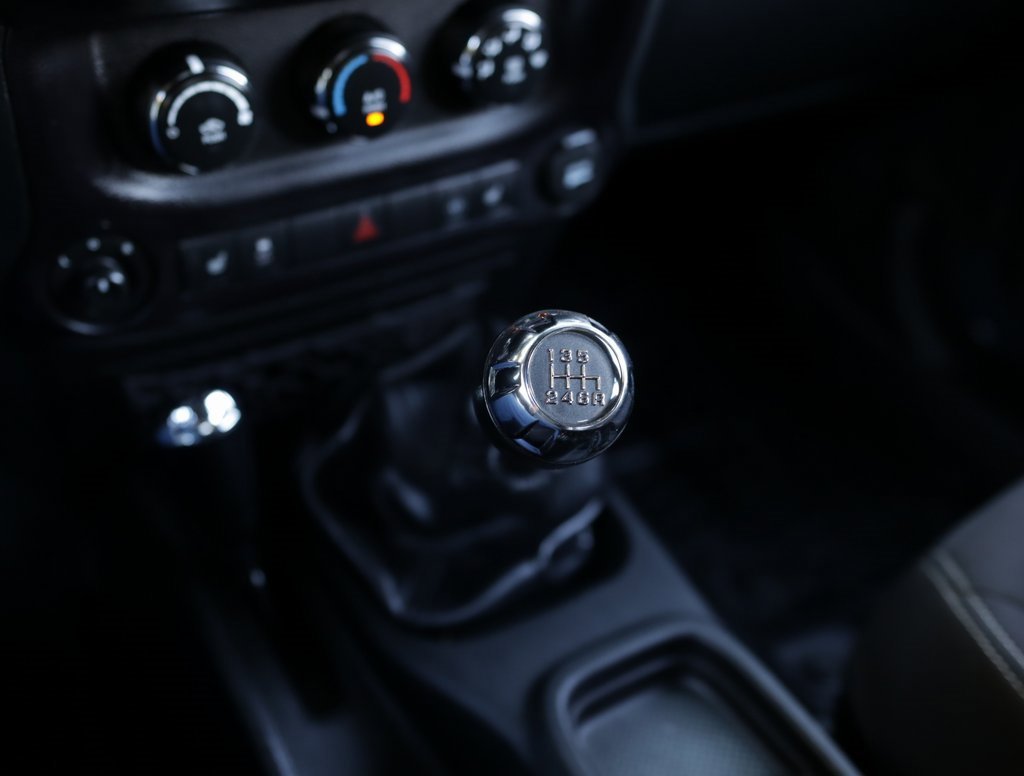 2016 Jeep Wrangler Unlimited Rubicon photo 20